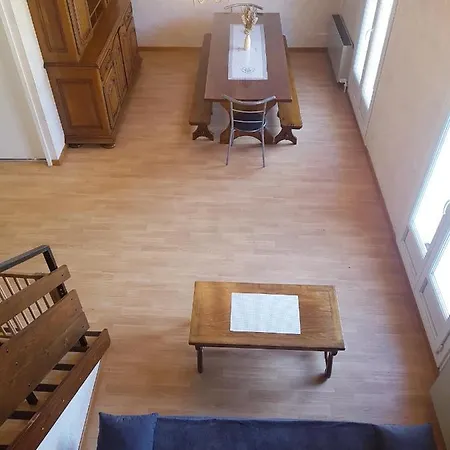 Maison Chaleureuse La Meybel