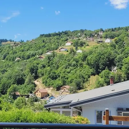 Maison Chaleureuse La Meybel Holiday home *